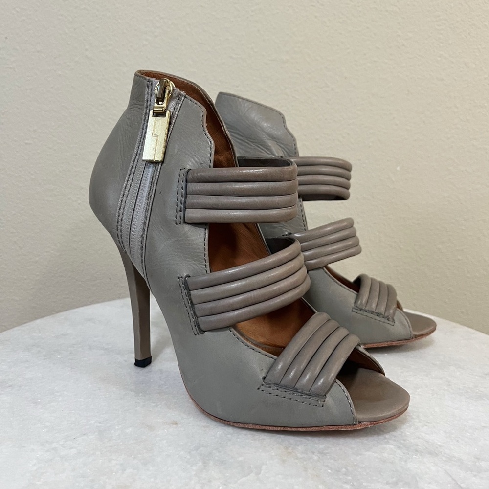 L.A.M.B. Size 8M Grey Peep Toe Leather Pump Cage High Heels - Picture 1 of 10